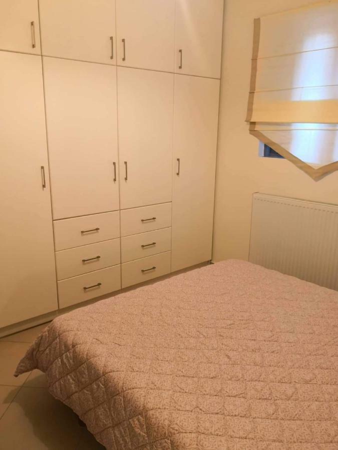 Menta Apartment Nea Iraklitsa Buitenkant foto