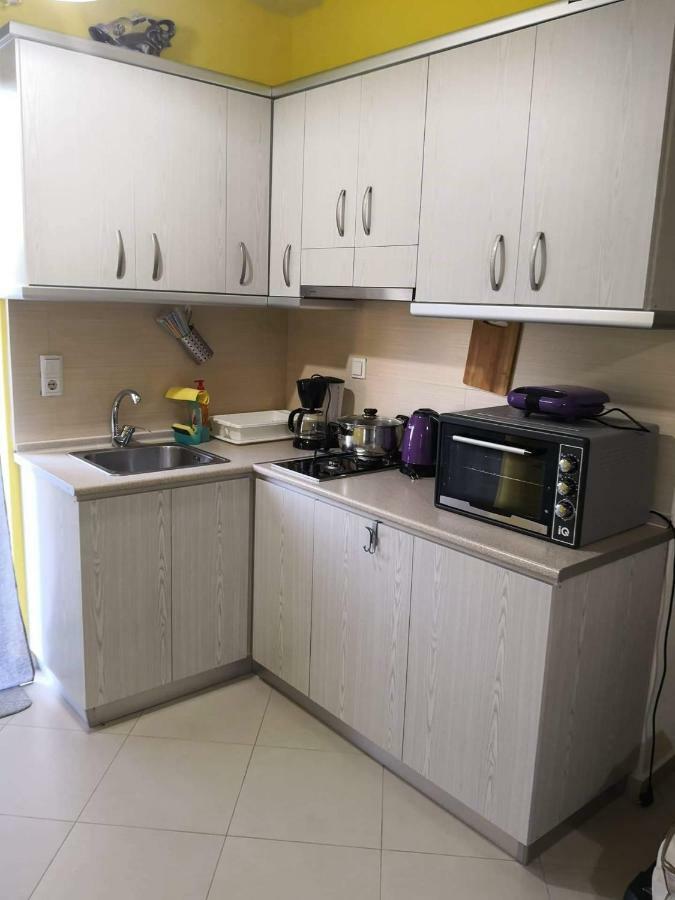 Menta Apartment Nea Iraklitsa Buitenkant foto