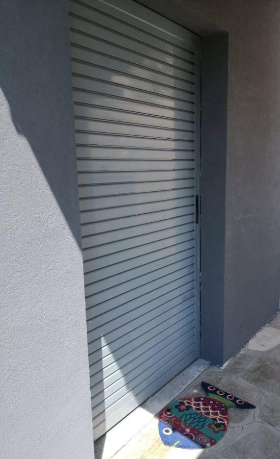 Menta Apartment Nea Iraklitsa Buitenkant foto