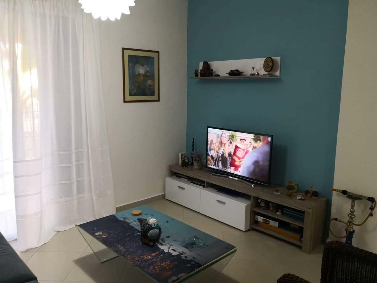 Menta Apartment Nea Iraklitsa Buitenkant foto