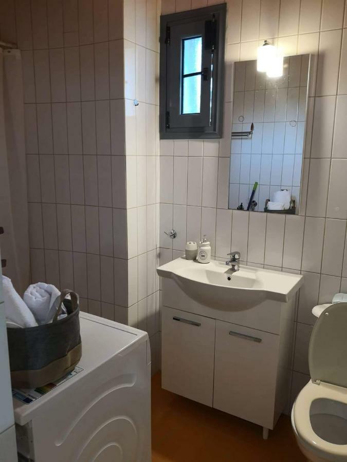 Menta Apartment Nea Iraklitsa Buitenkant foto